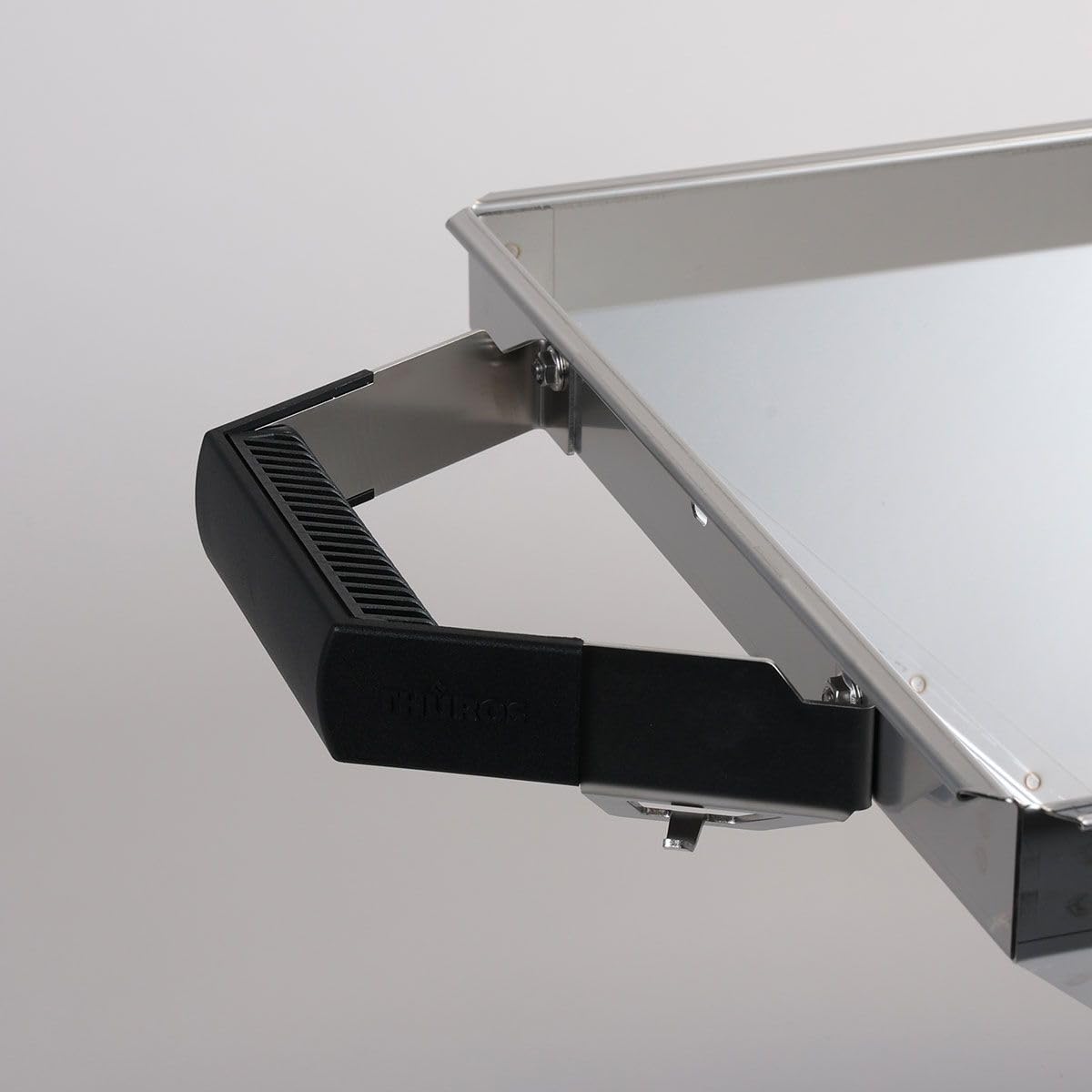 th-ros-grill-tragegriffe-edelstahl-mit-haken-und-flaschen-ffner image 4