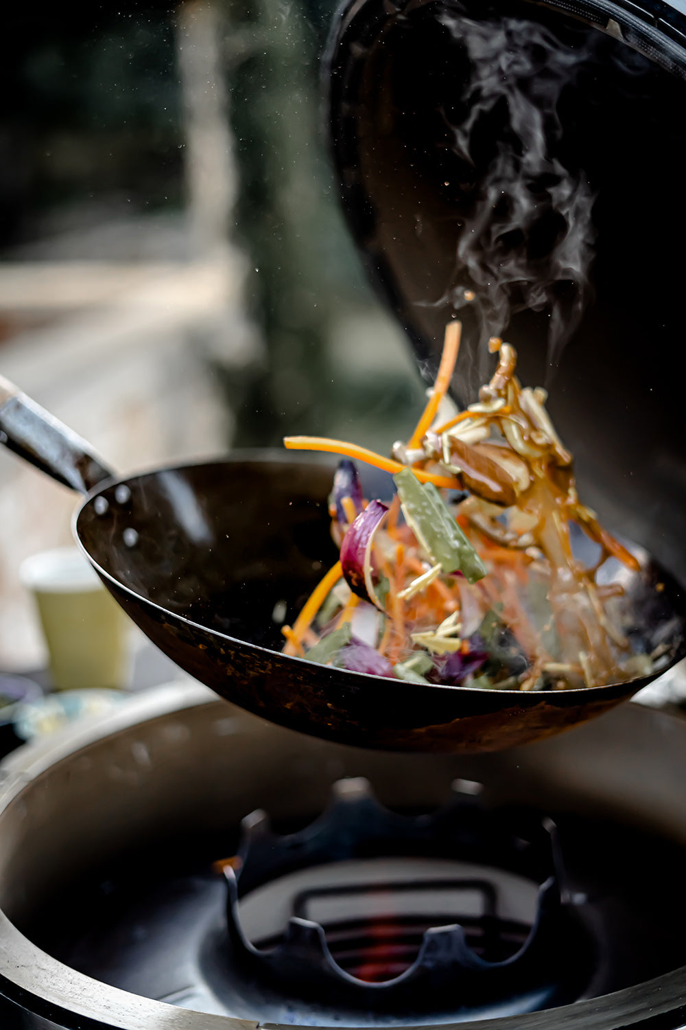 monolith-wok-stahlwok-mit-holzgriff-grill-wok-f-r-kamado-und-outdoor-k-che image 3