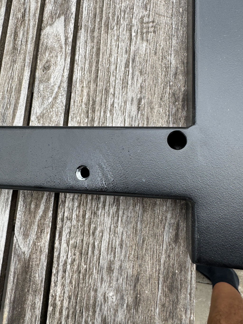 Gut, Holz braucht Pflege