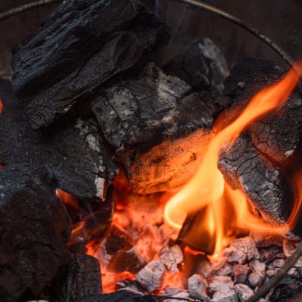 kamado-joe-big-block-xl-holzkohle-aus-hartholz image 3