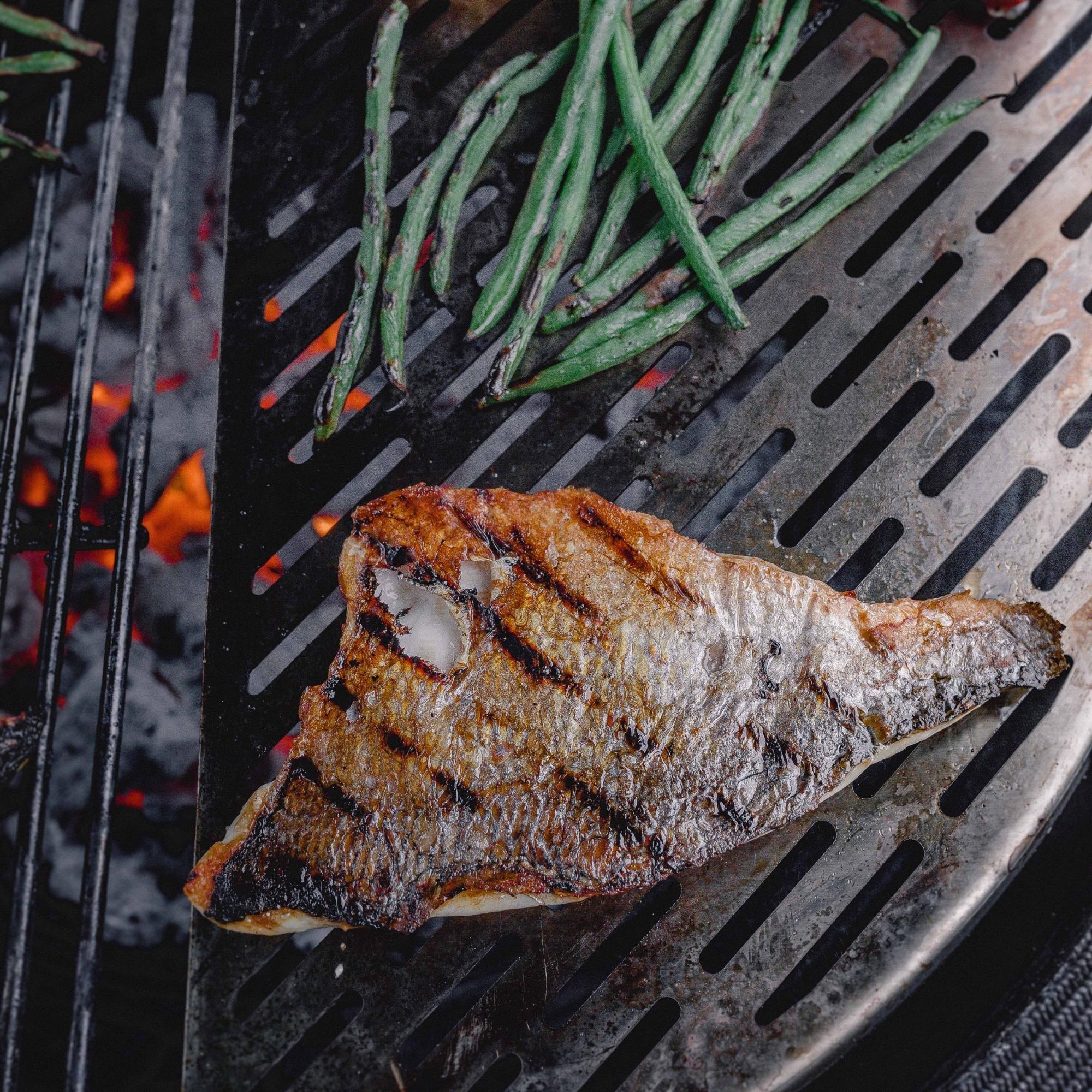 kamado-joe-halbmondf-rmiger-fisch-und-gem-serost-edelstahl-304 image 3