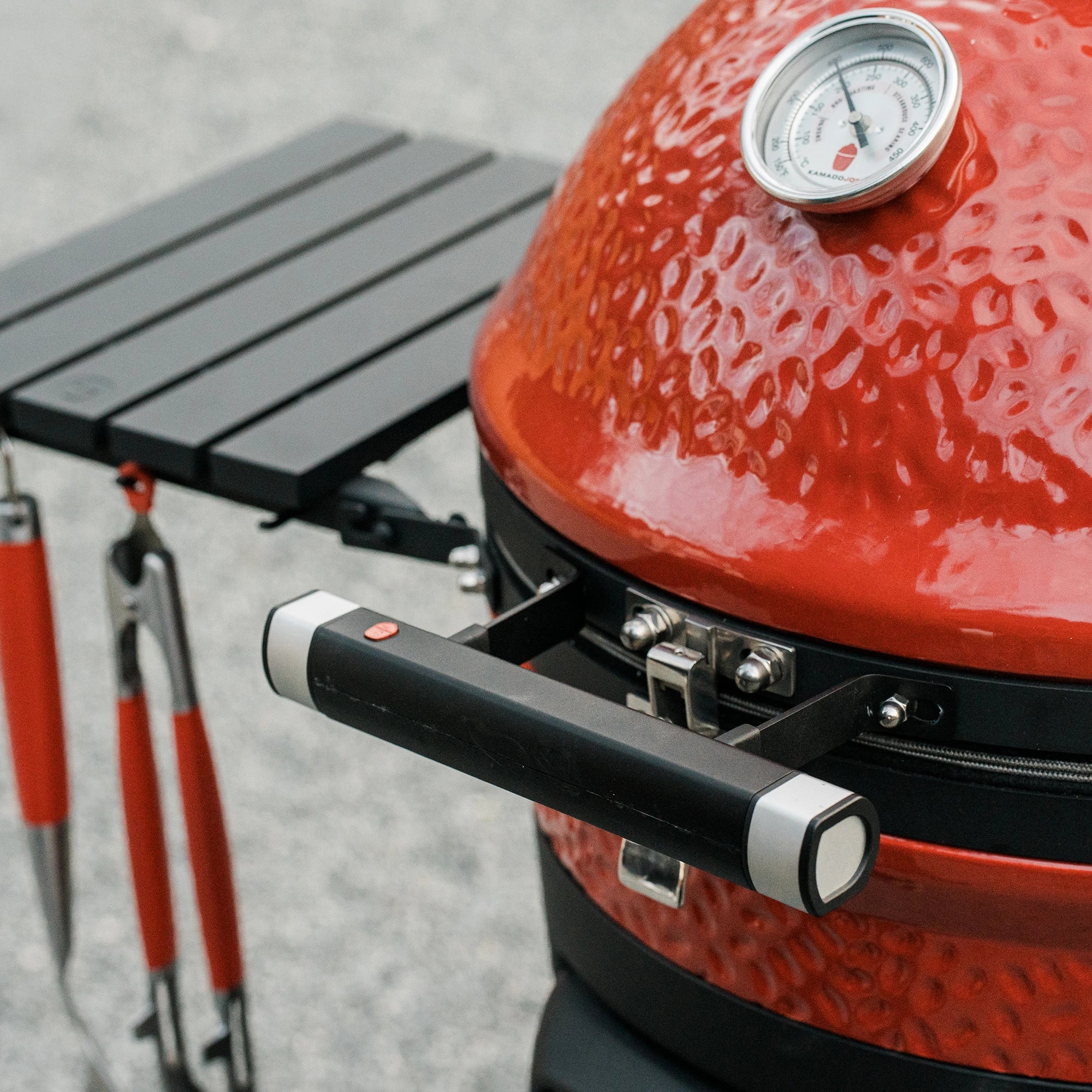 kamado-joe-led-griff-grillbeleuchtung-f-r-nachtgrillen image 4